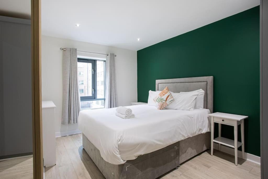 Luxury, Sleeps 6, City Centre Belfast Exterior foto