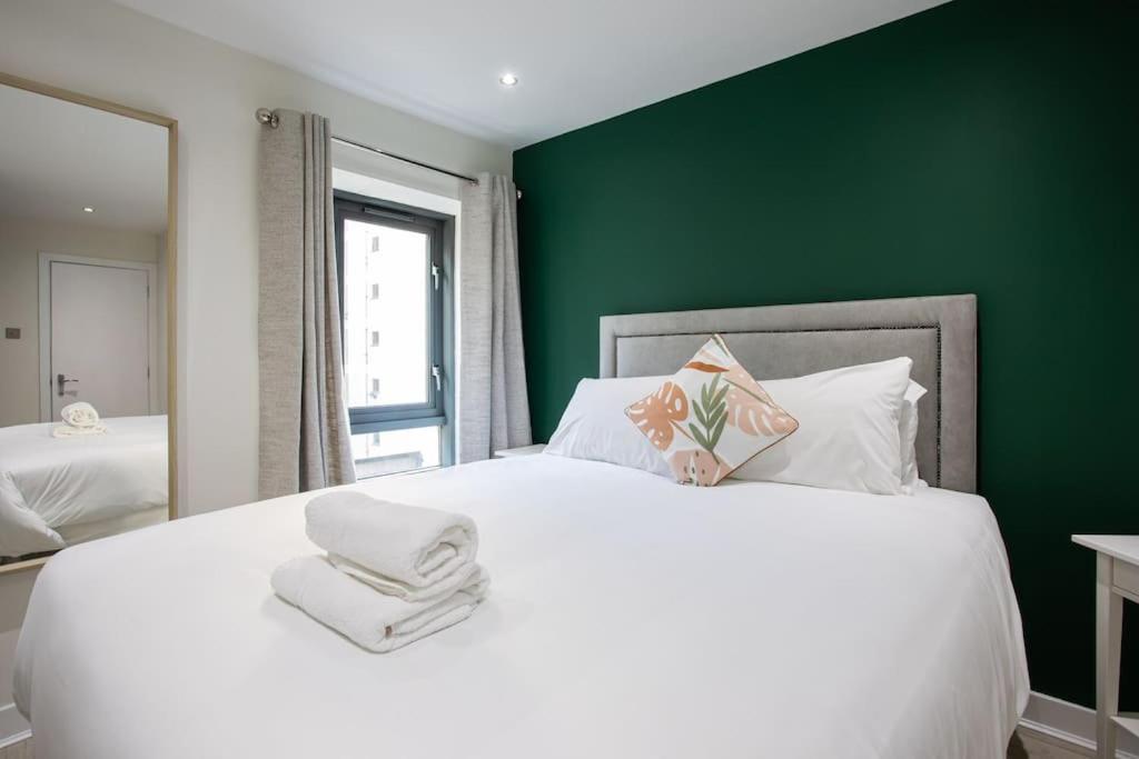 Luxury, Sleeps 6, City Centre Belfast Exterior foto