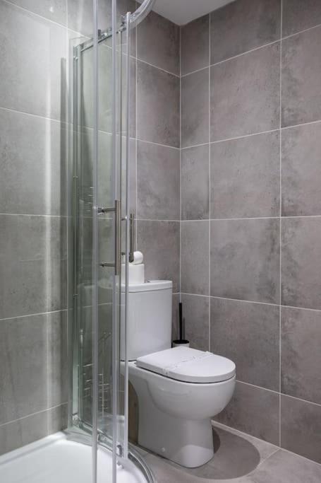 Luxury, Sleeps 6, City Centre Belfast Exterior foto