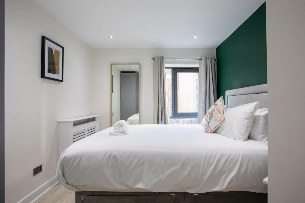 Luxury, Sleeps 6, City Centre Belfast Exterior foto